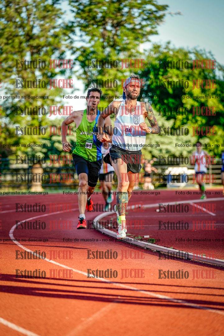 Fotos de los 3000 m llanos de varones