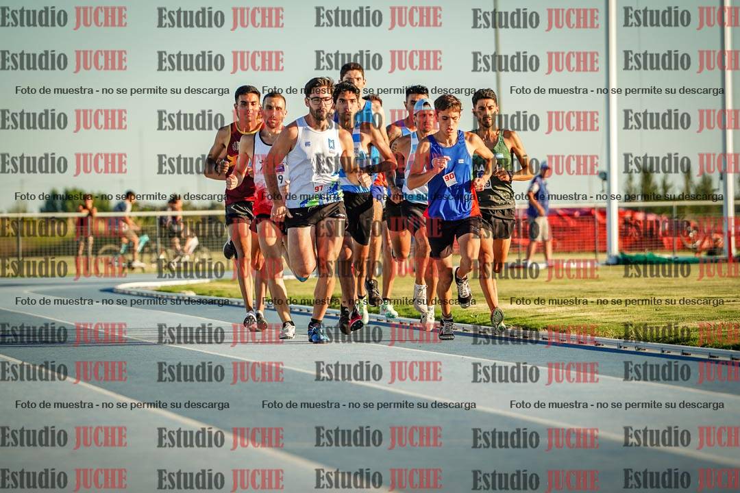 Fotos de los 1500 m llanos de varones