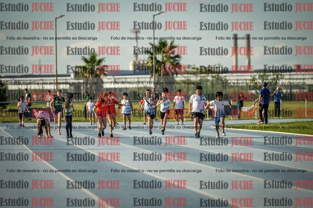 Fotos de las Postas 4x50 m de mujeres y varones