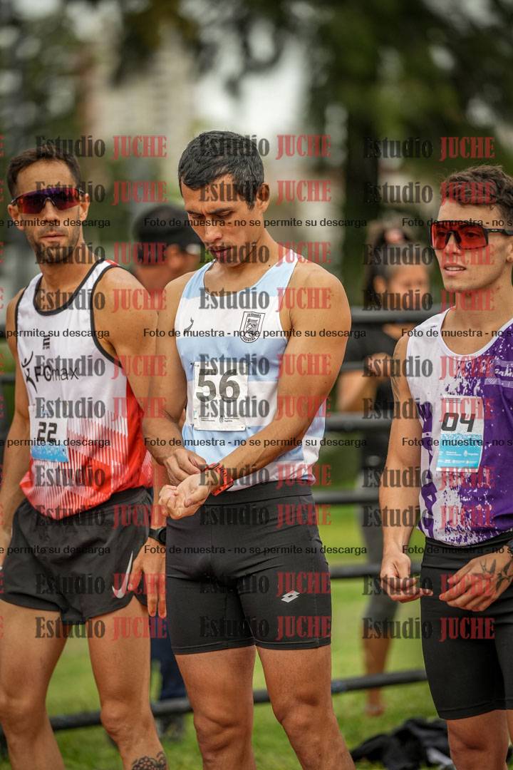 Fotos de los 3000 m llanos de varones