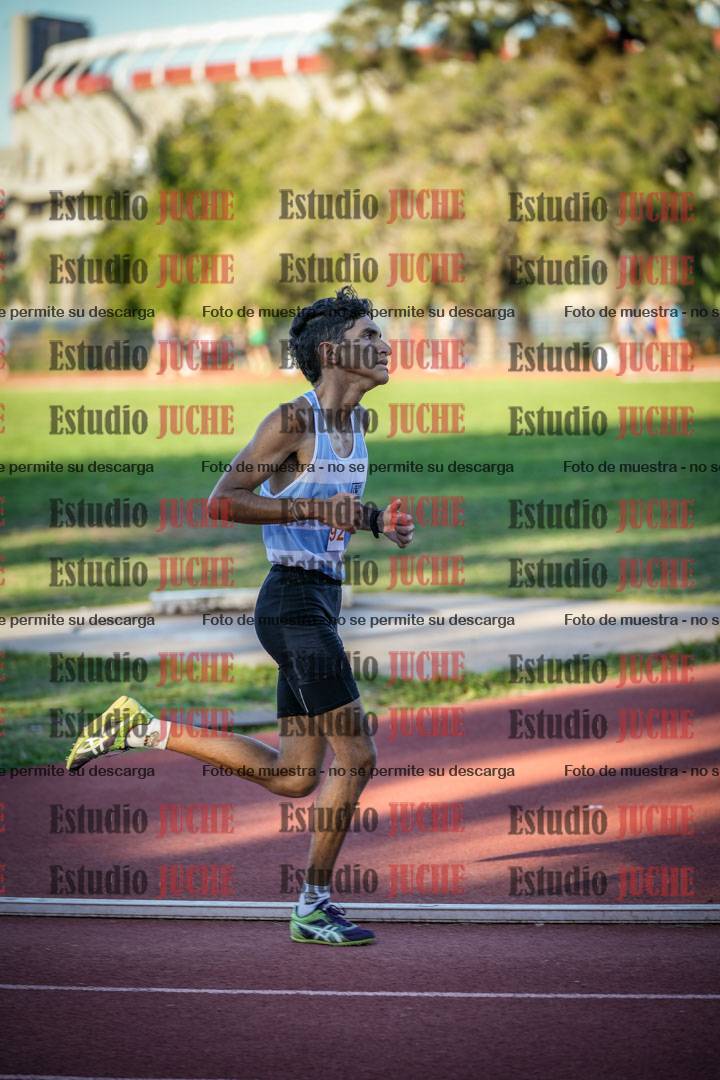 Fotos de los 3000 m llanos de varones