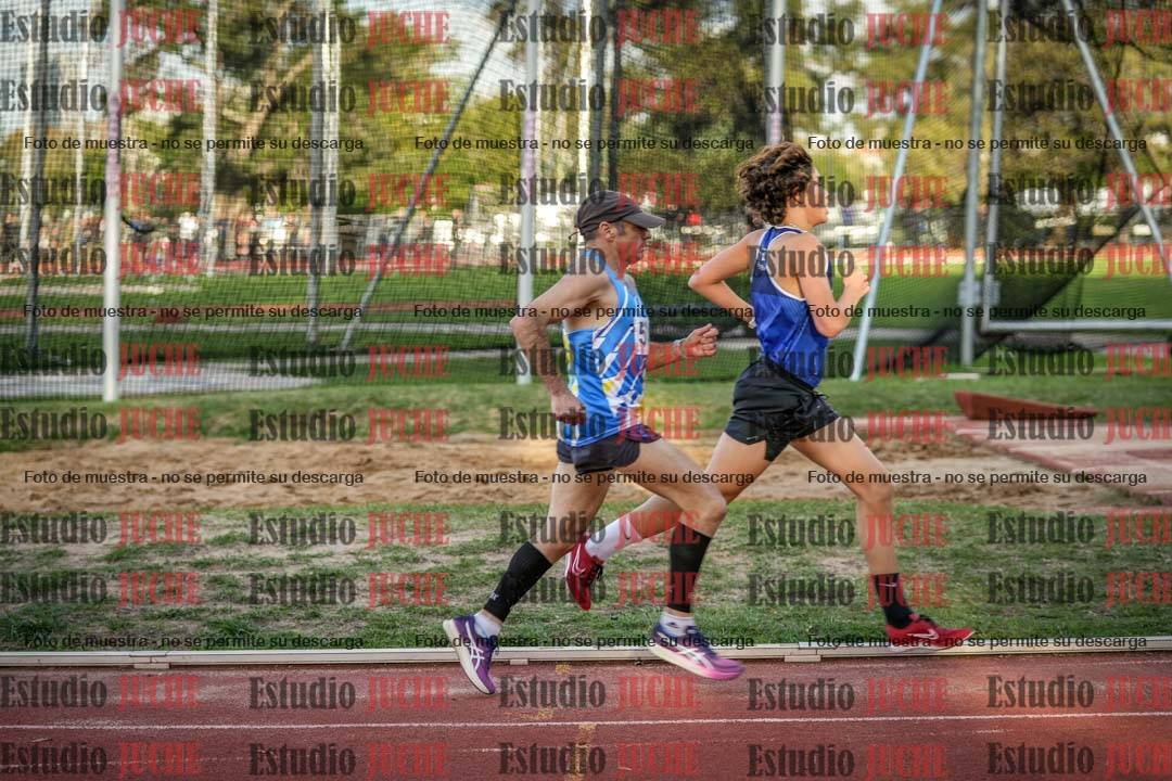 Fotos de los 3000 m llanos de varones