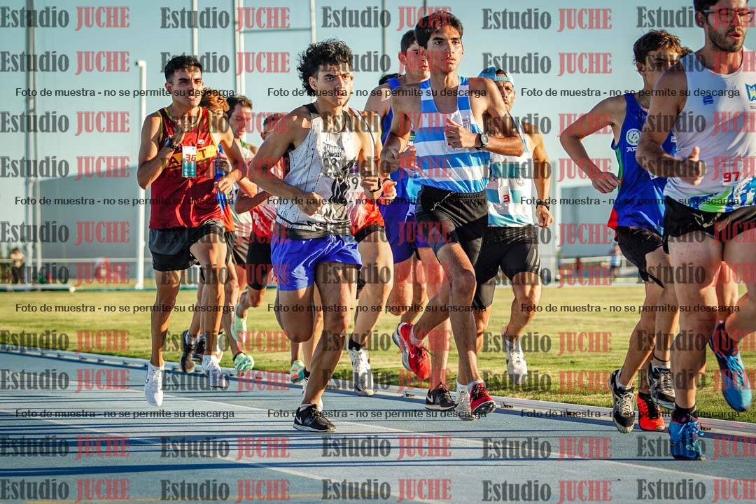 Fotos de los 1500 m llanos de varones