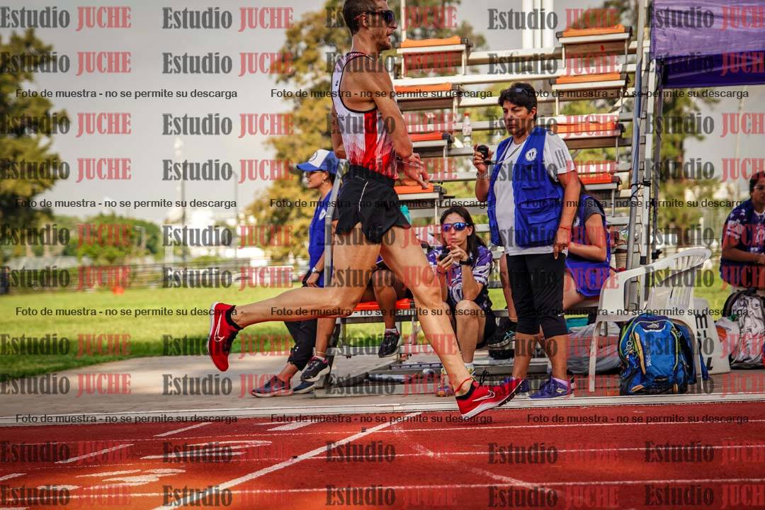 Fotos de los 3000 m llanos de varones