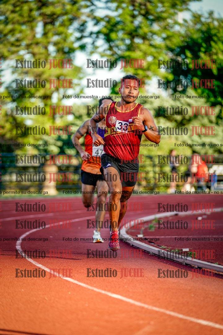 Fotos de los 3000 m llanos de varones