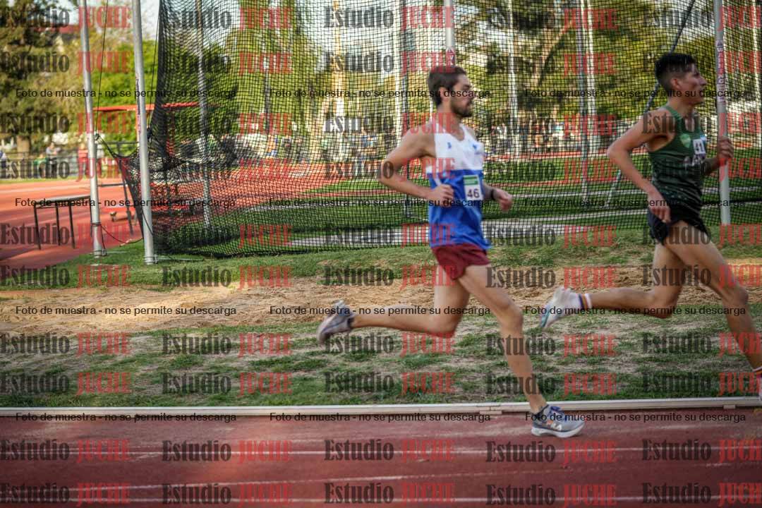 Fotos de los 3000 m llanos de varones