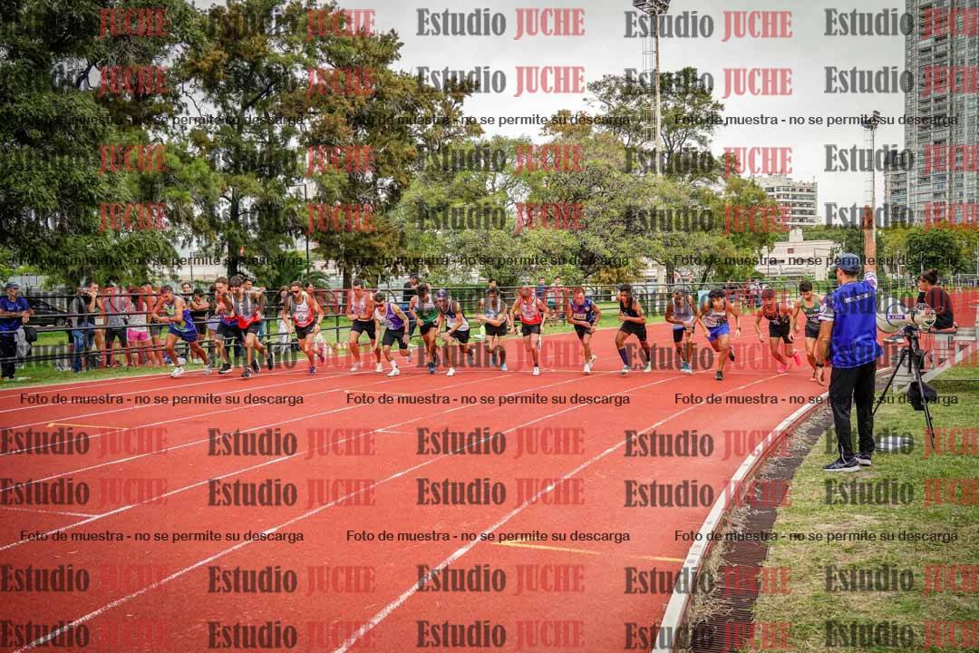 Fotos de los 3000 m llanos de varones