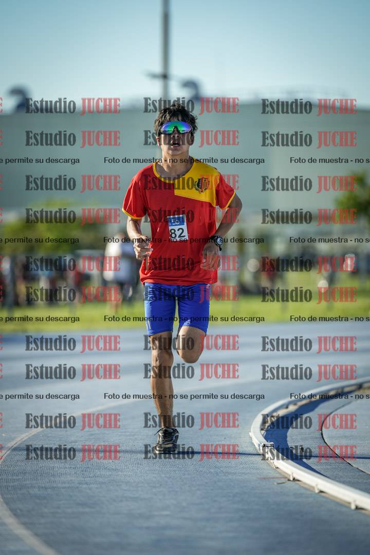 Fotos de los 3000 m llanos de varones