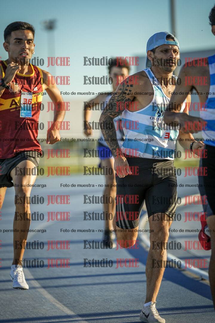 Fotos de los 1500 m llanos de varones