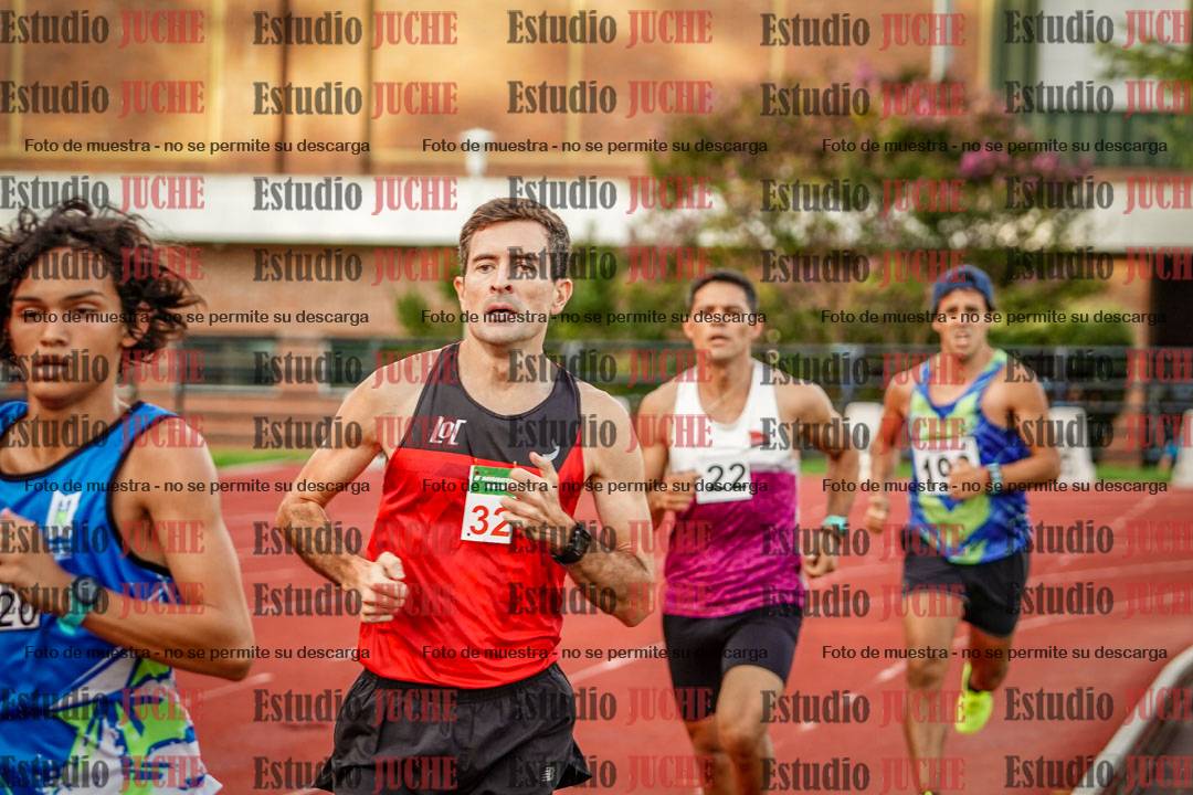 Fotos de los 1500 m llanos de varones