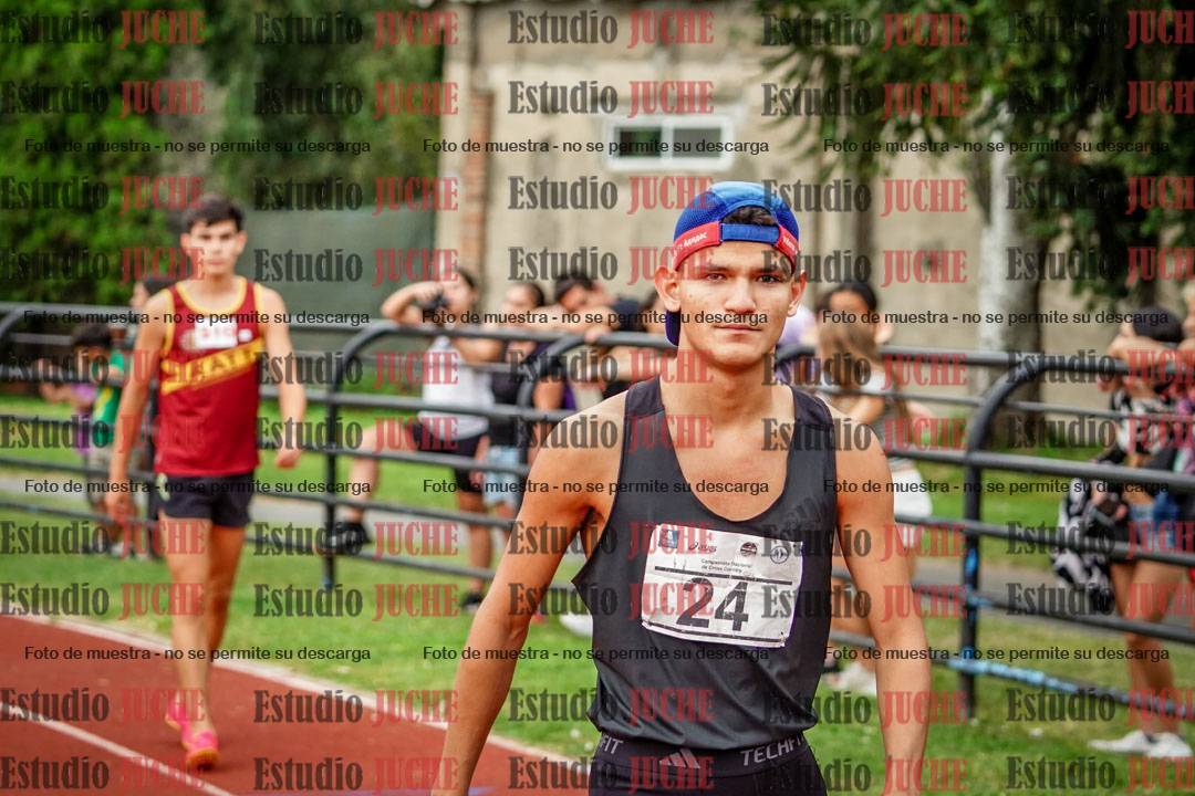 Fotos de los 800 m de varones
