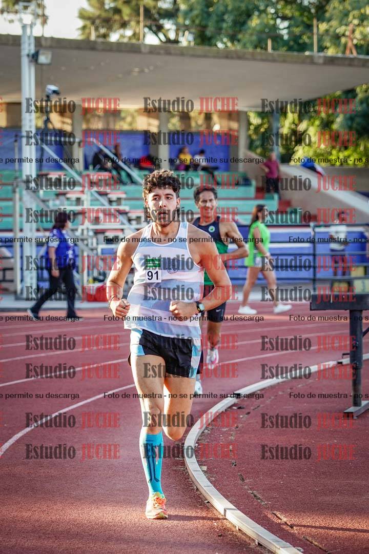 Fotos de los 3000 m llanos de varones
