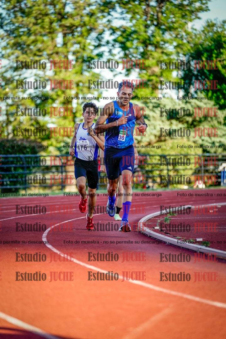 Fotos de los 3000 m llanos de varones