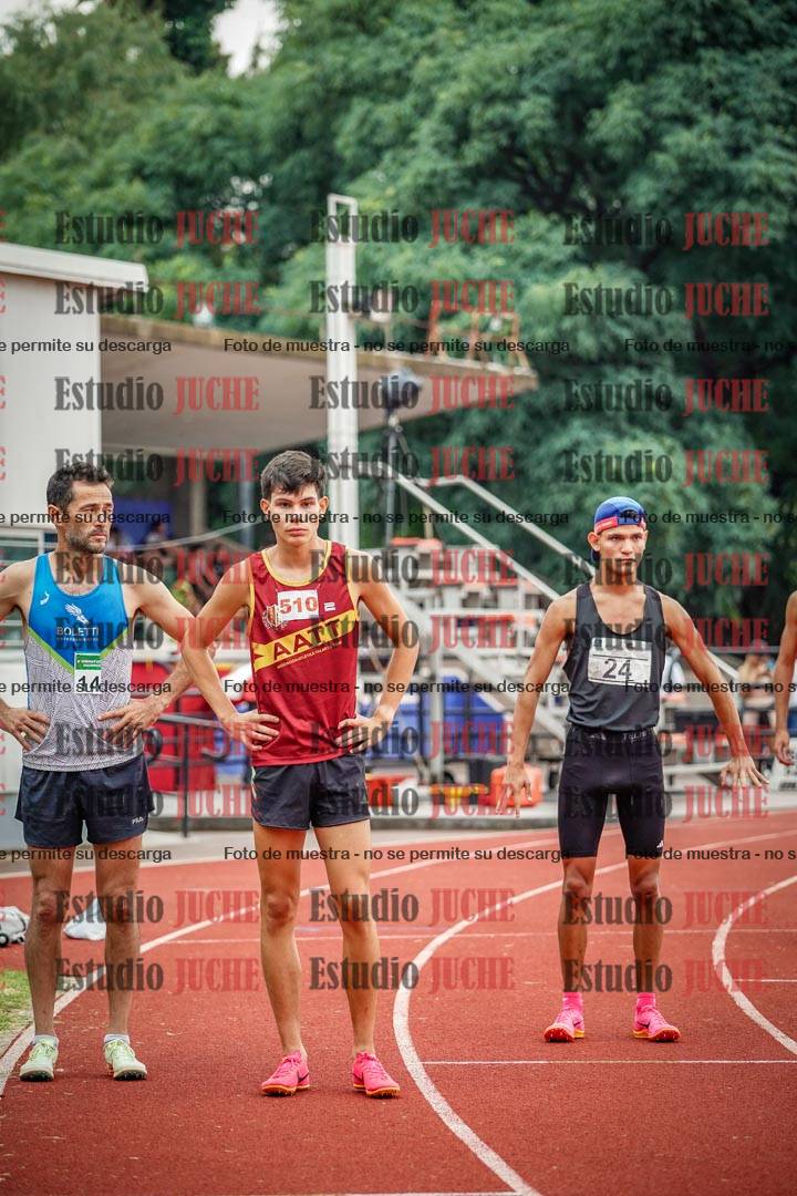 Fotos de los 800 m de varones