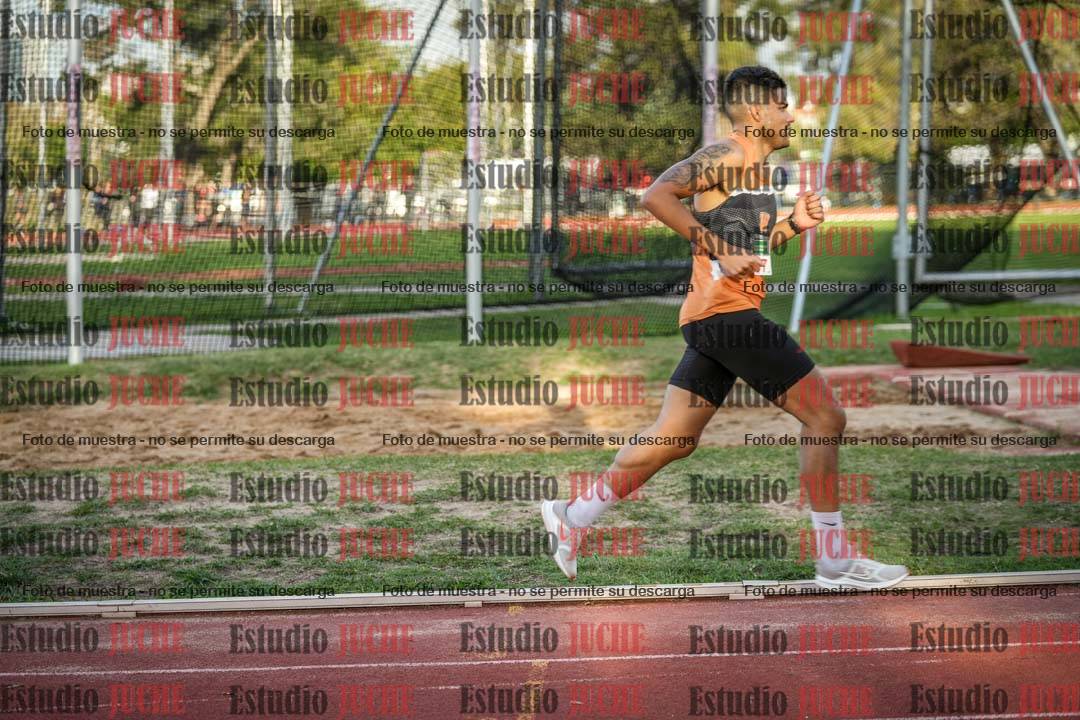 Fotos de los 3000 m llanos de varones
