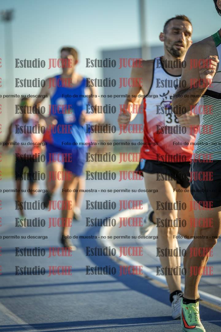 Fotos de los 1500 m llanos de varones