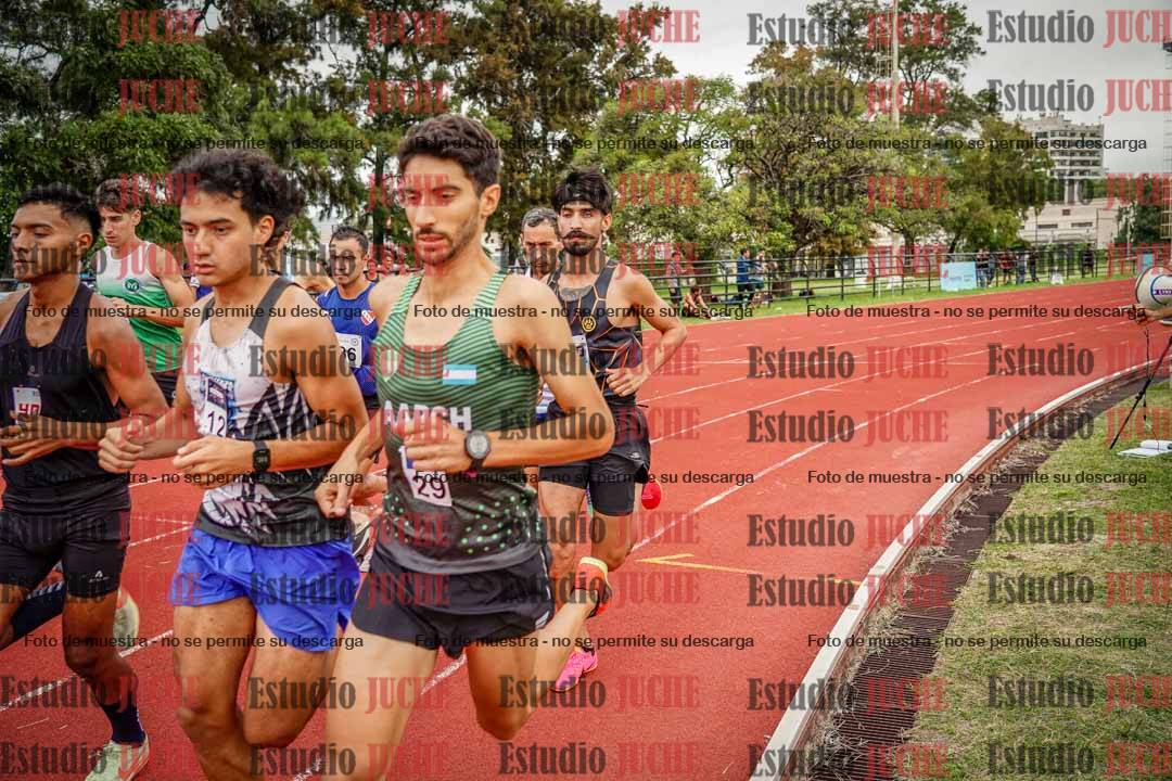 Fotos de los 3000 m llanos de varones