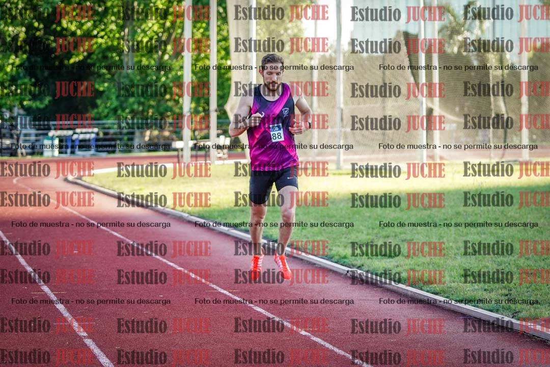 Fotos de los 3000 m llanos de varones