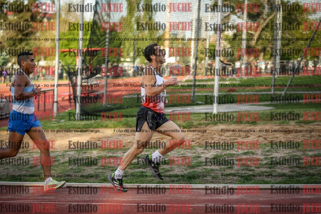 Fotos de los 3000 m llanos de varones
