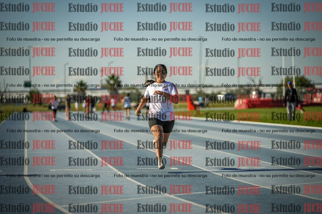 Fotos de las Postas 4x50 m de mujeres y varones