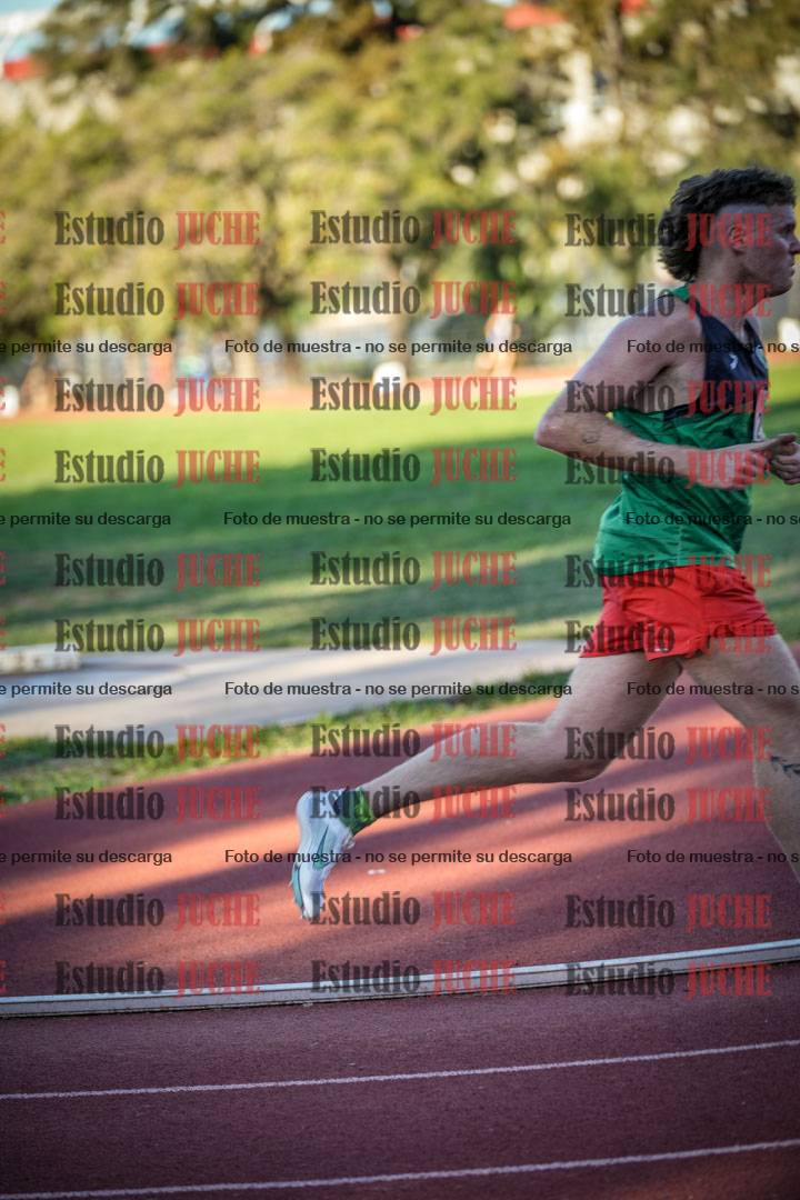 Fotos de los 3000 m llanos de varones