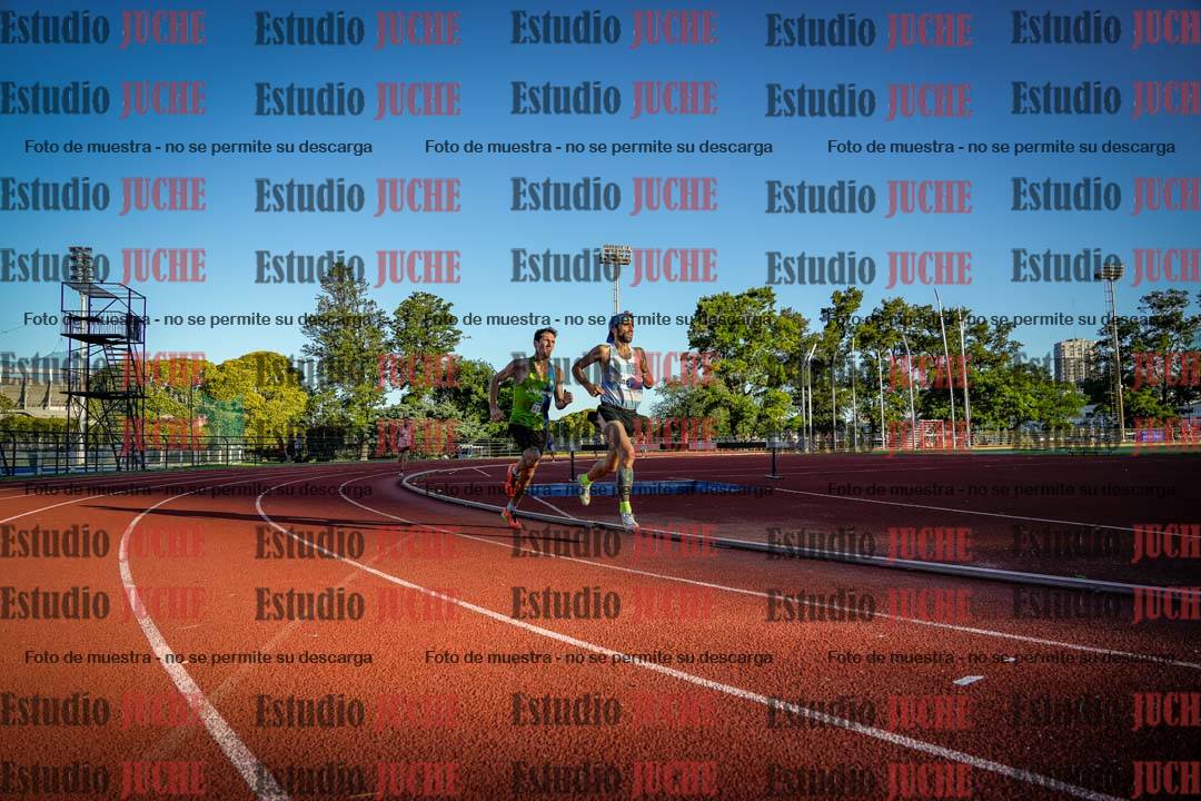 Fotos de los 3000 m llanos de varones