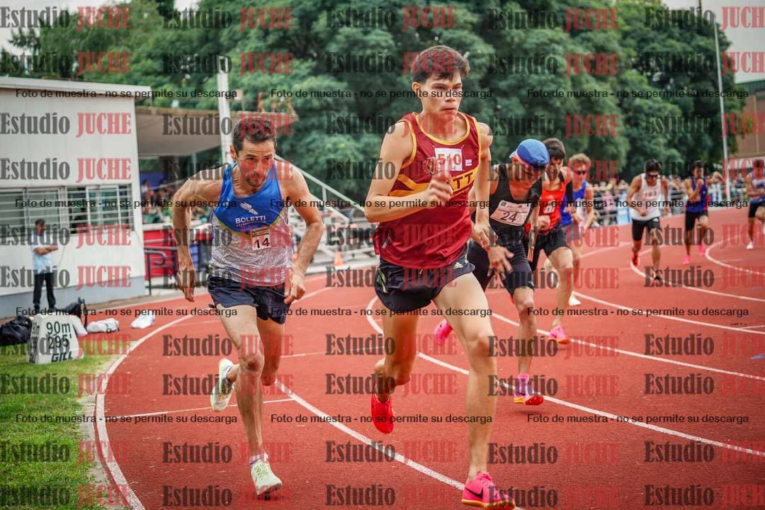 Fotos de los 800 m de varones