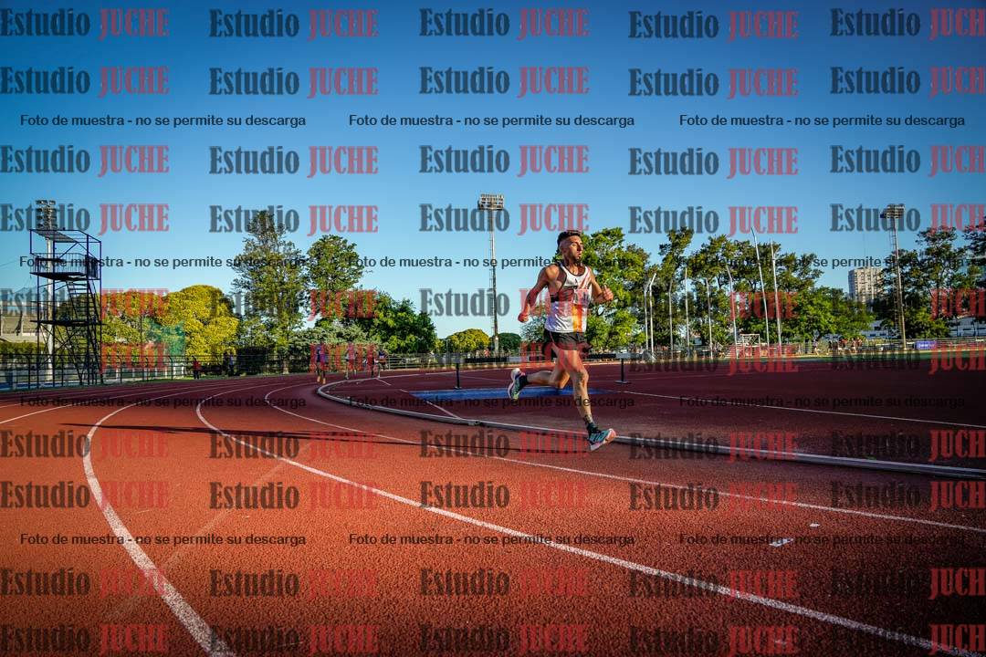 Fotos de los 3000 m llanos de varones