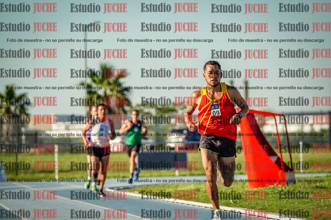 Fotos de los 3000 m llanos de varones