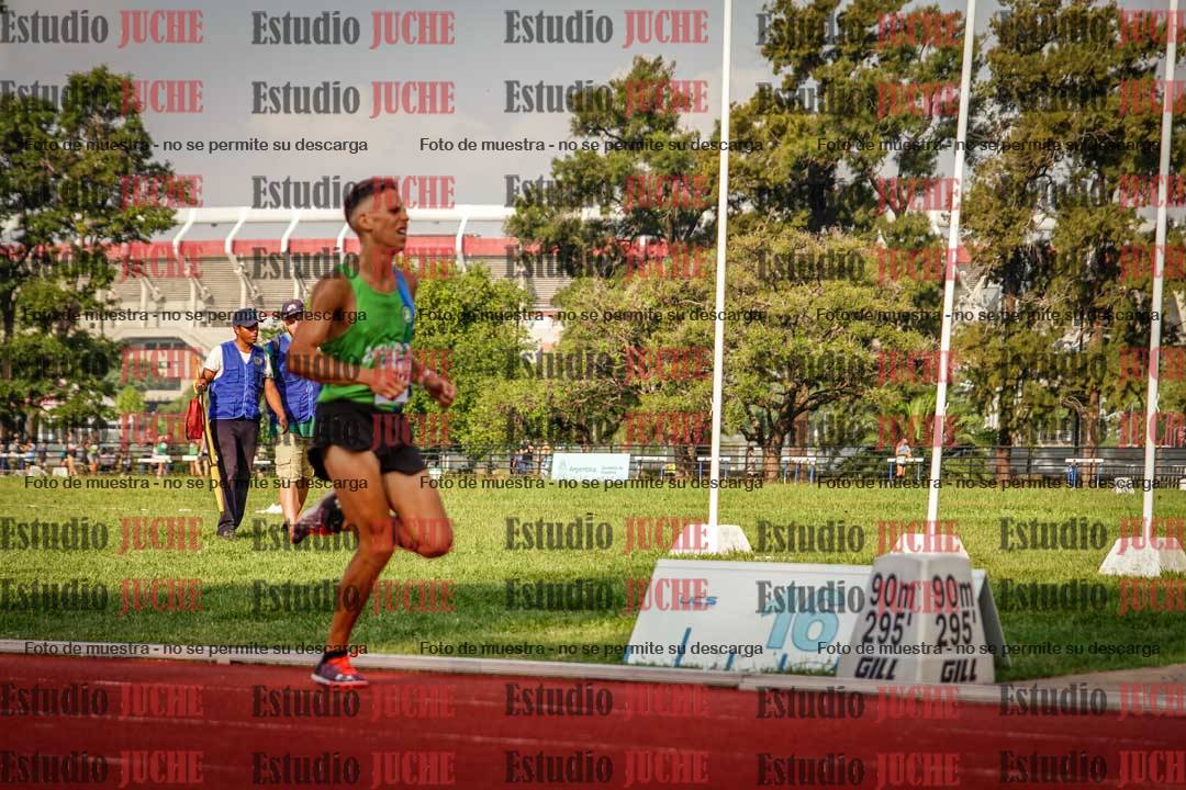 Fotos de los 3000 m llanos de varones