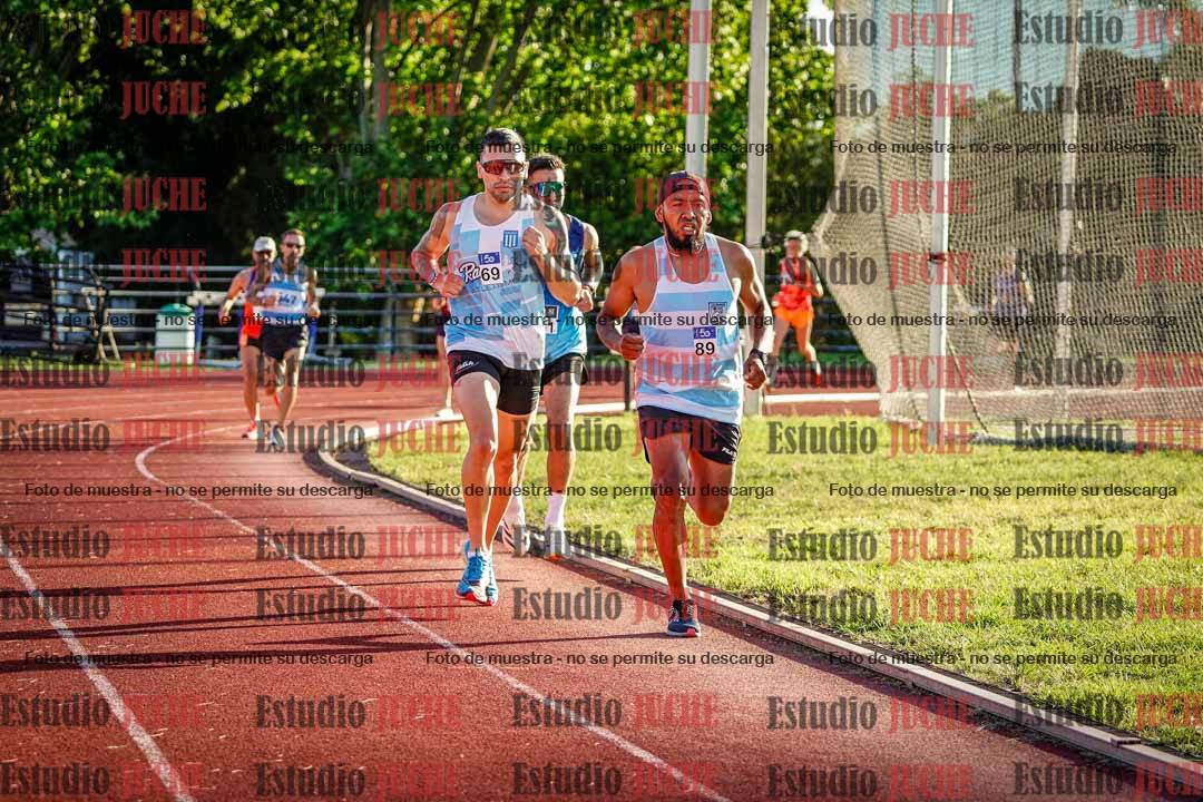 Fotos de los 3000 m llanos de varones