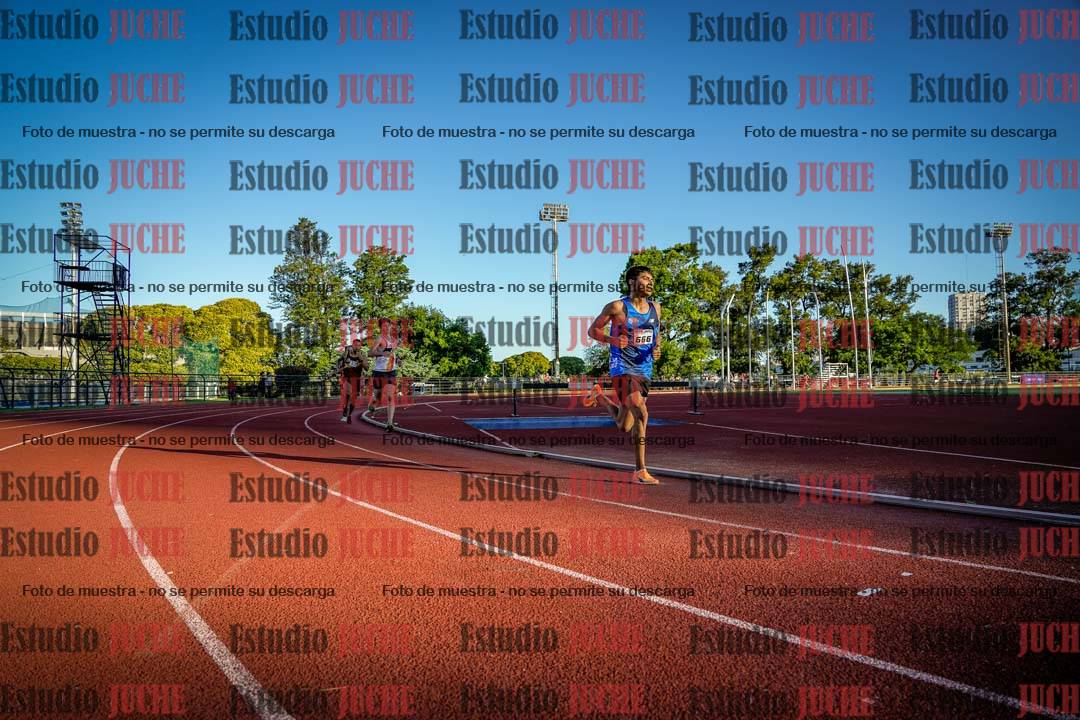 Fotos de los 3000 m llanos de varones