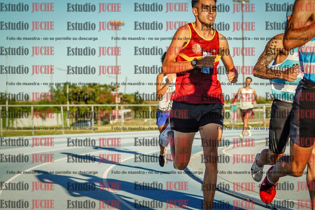 Fotos de los 1500 m llanos de varones