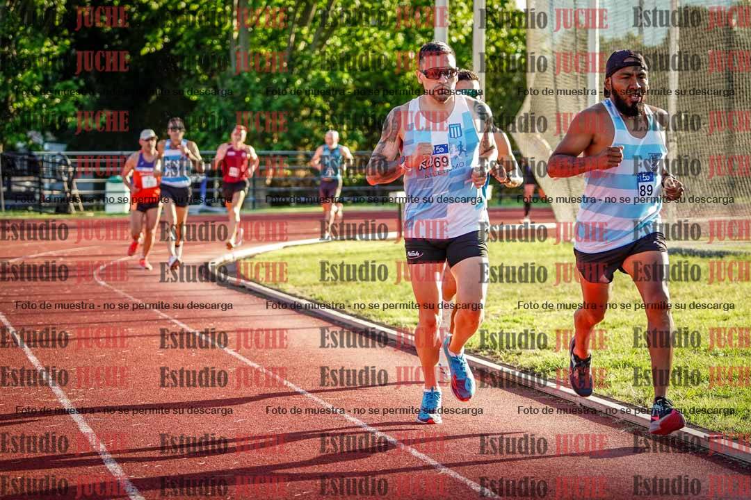 Fotos de los 3000 m llanos de varones