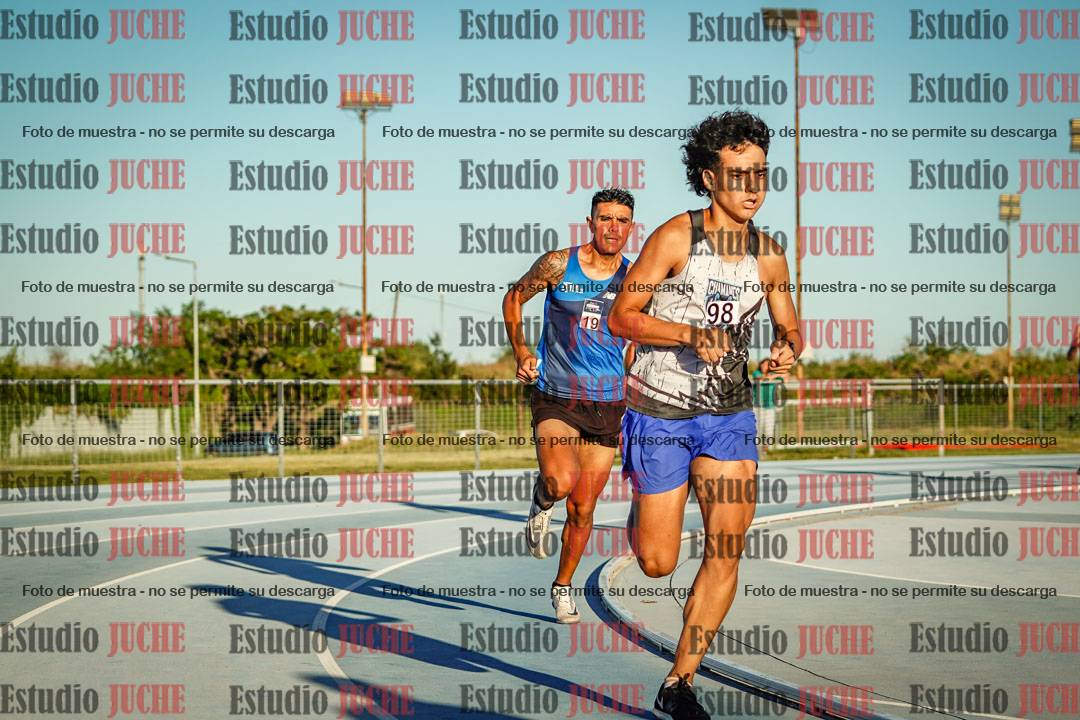Fotos de los 1500 m llanos de varones