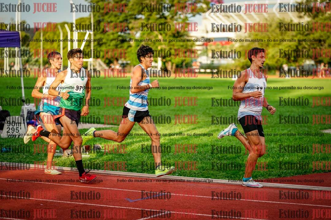 Fotos de los 1500 m llanos de varones