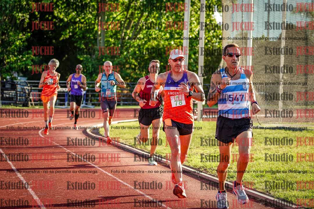 Fotos de los 3000 m llanos de varones