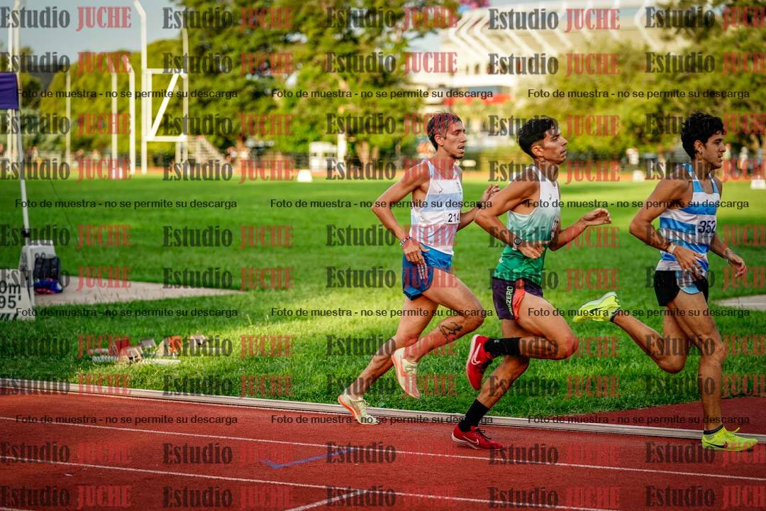 Fotos de los 1500 m llanos de varones