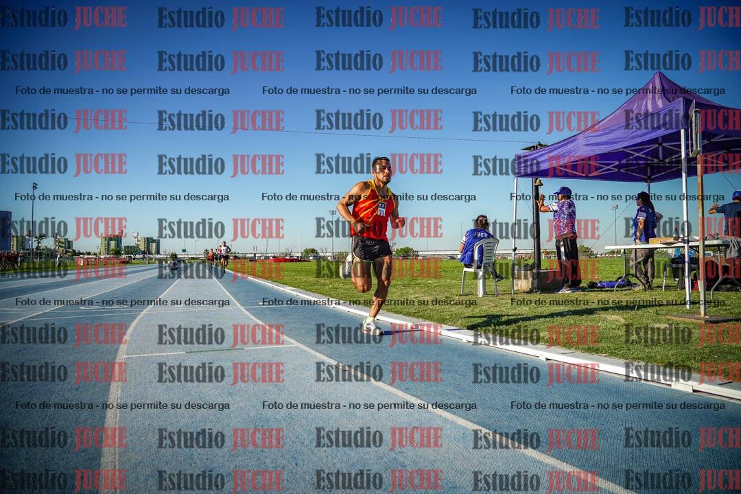 Fotos de los 3000 m llanos de varones