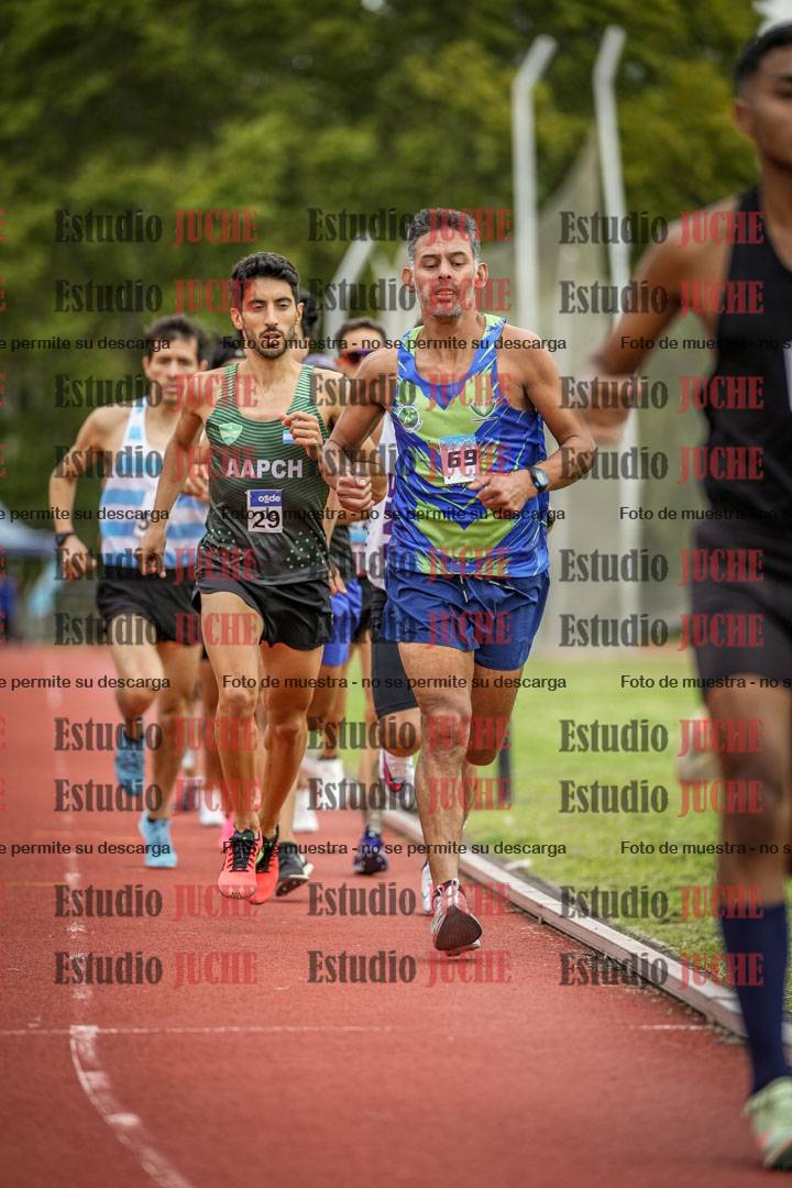 Fotos de los 3000 m llanos de varones