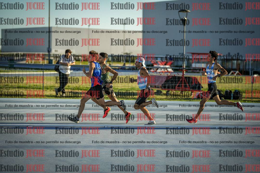 Fotos de los 1500 m llanos de varones
