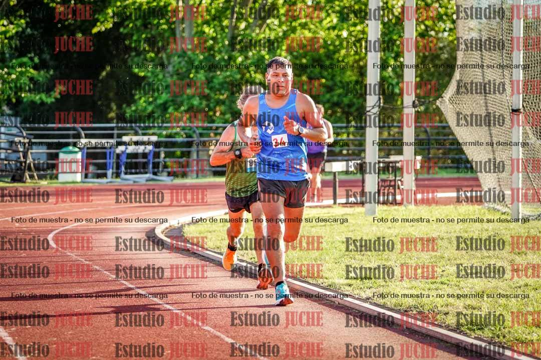Fotos de los 3000 m llanos de varones