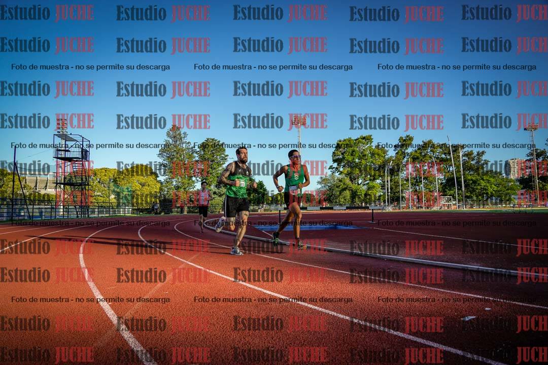 Fotos de los 3000 m llanos de varones