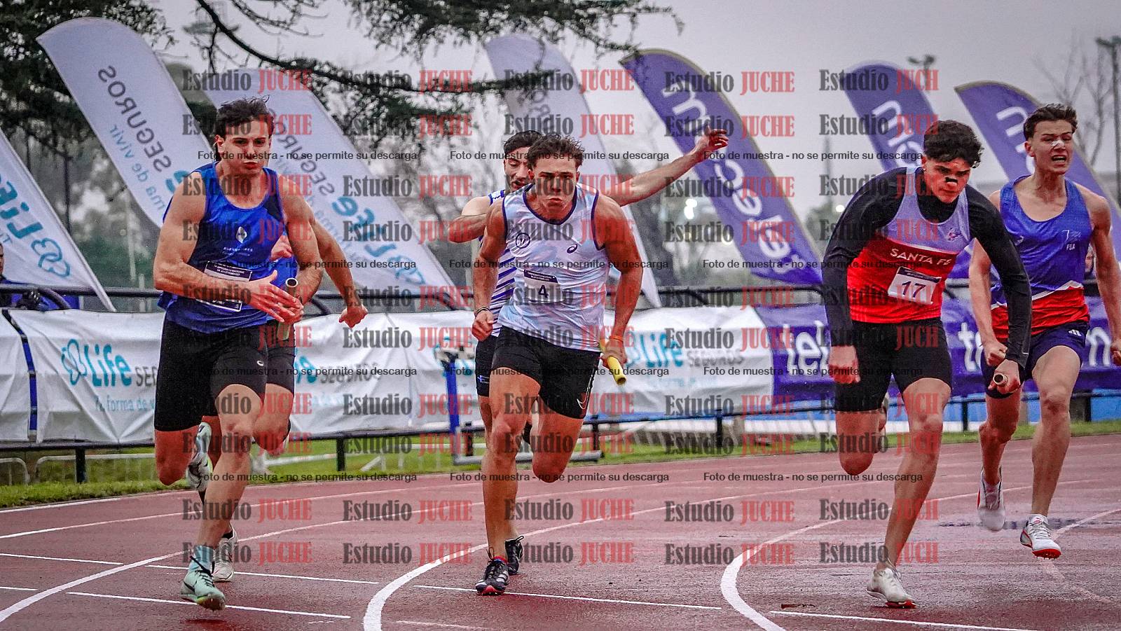 Fotos de las postas 4x100 m de varones
