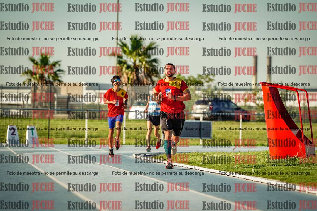 Fotos de los 3000 m llanos de varones