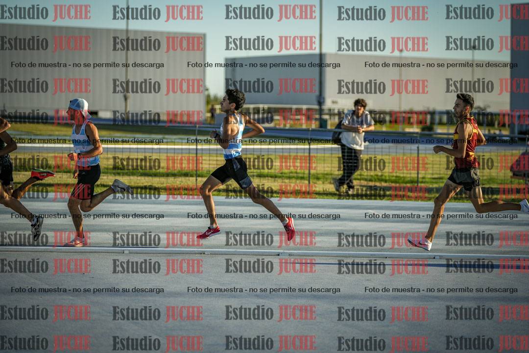 Fotos de los 1500 m llanos de varones