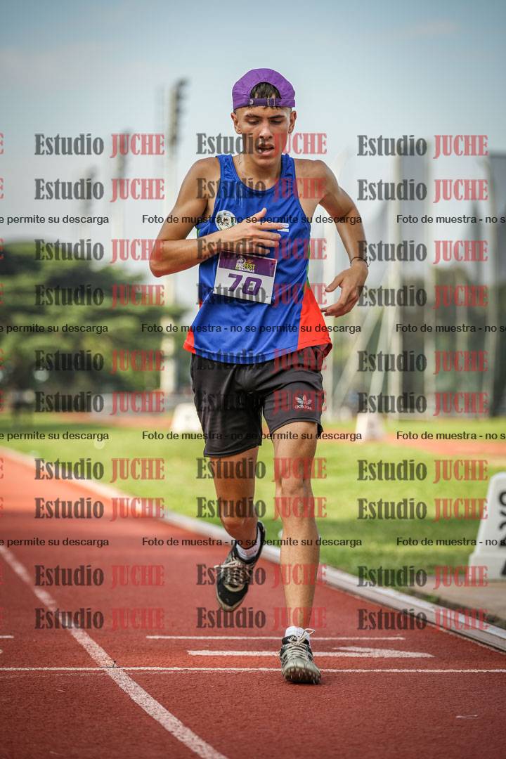 Fotos de los 3000 m llanos de varones