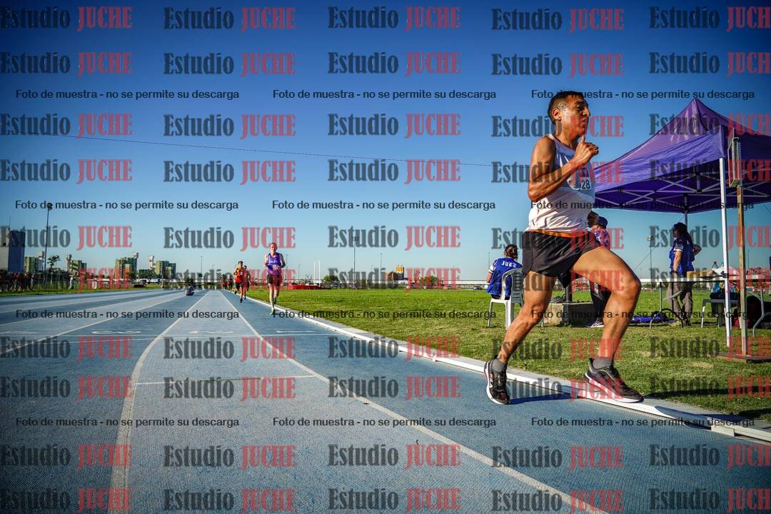 Fotos de los 3000 m llanos de varones