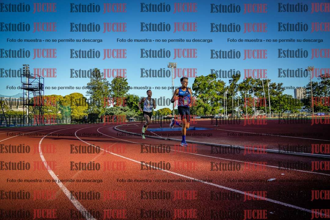 Fotos de los 3000 m llanos de varones