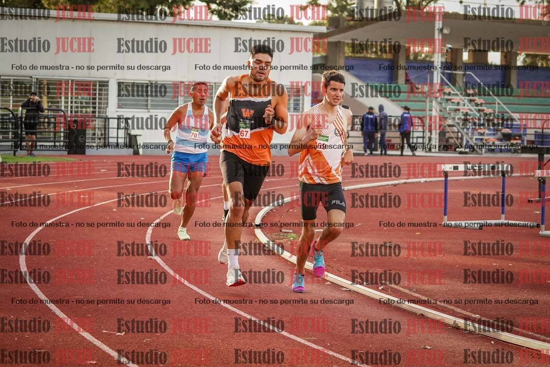 Fotos de los 3000 m llanos de varones